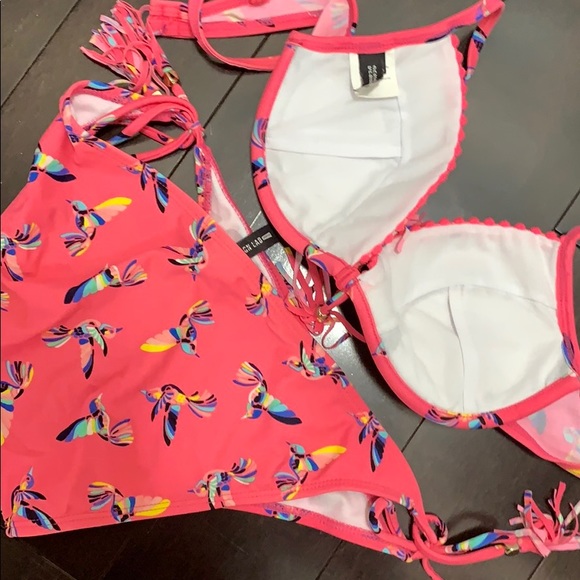 Design lab bikini top and bottoms - like new - Picture 10 of 13